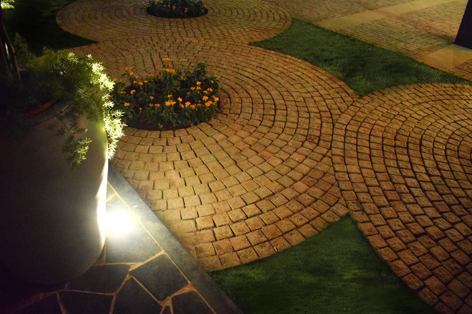 Ronak Anand Terrace — Atelier Landschaft